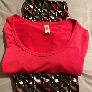 Lularoe One Size Legging & Matching XS Classic Tee
